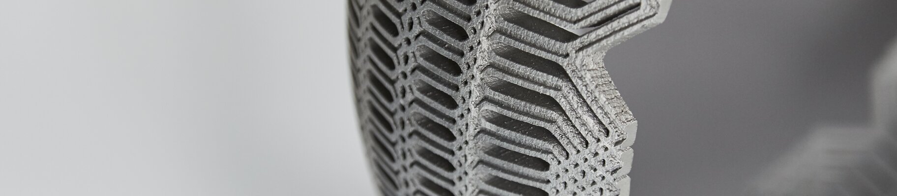 © EOS close-up of an 3D printed combustion chamber | © EOS
